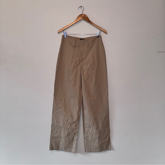 NWT 🏷️ Pretty Little Things Sand/Tan Woven Women’s Trouser Pants - Picture 2 of 8
